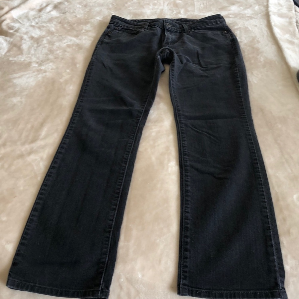 Levi’s 28x30 black excellent condition